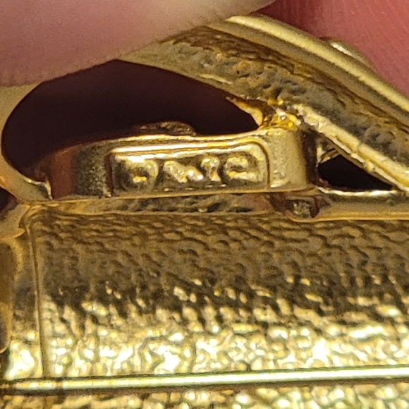 Vintage Goldtone Rhinestone Black Golf Bag Clubs Pin Brooch, Marked AJC - Picture 5 of 7